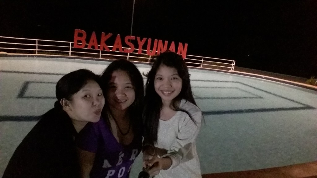 Hazel and her daughters at Bakasyunan